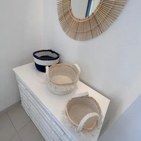 Paradise Seaview Адехе