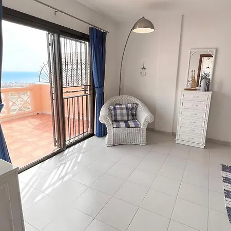 Paradise Seaview Апартаменты *