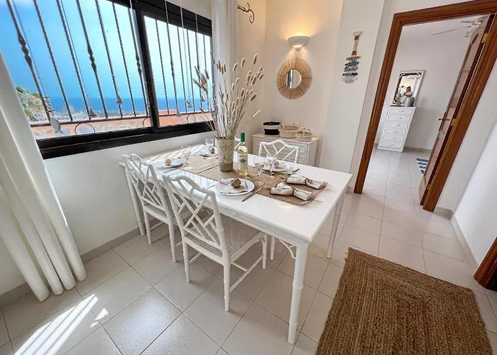 Paradise Seaview דירה *