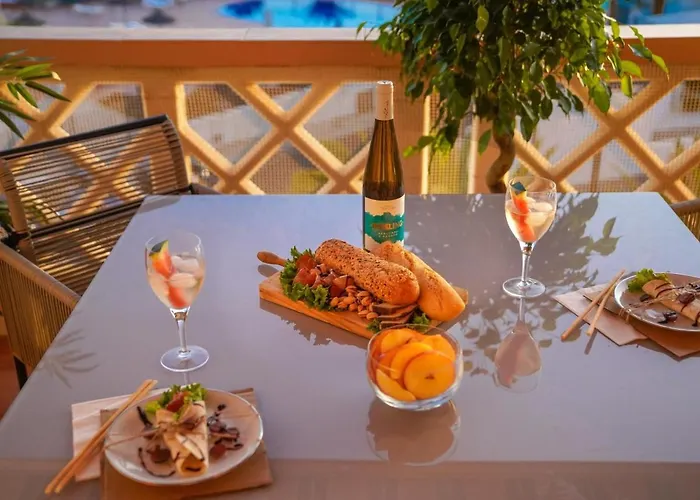 דירה Paradise Seaview אדחה