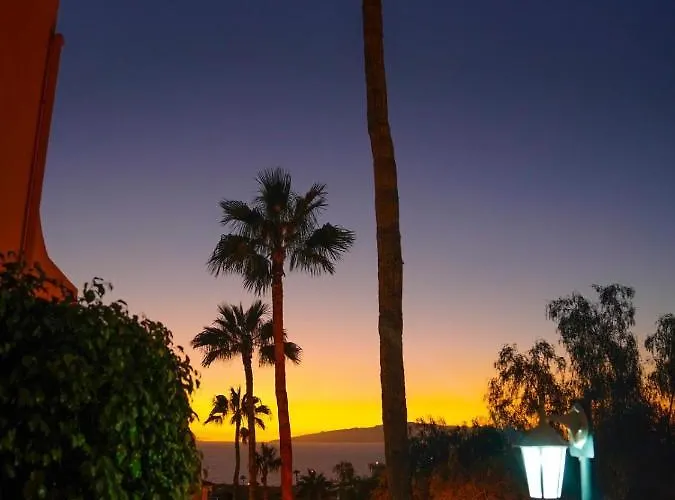 Paradise Seaview דירה *